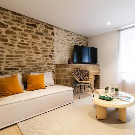 Romance & Evasion - Centre - - Balneo Apartment